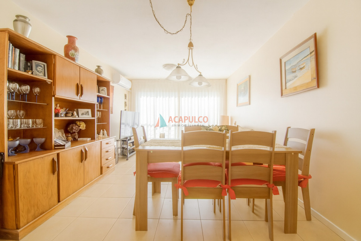 Apartamento ID.6323 - Venta apartamento 2 dormitorios cochera Barra de Carrasco