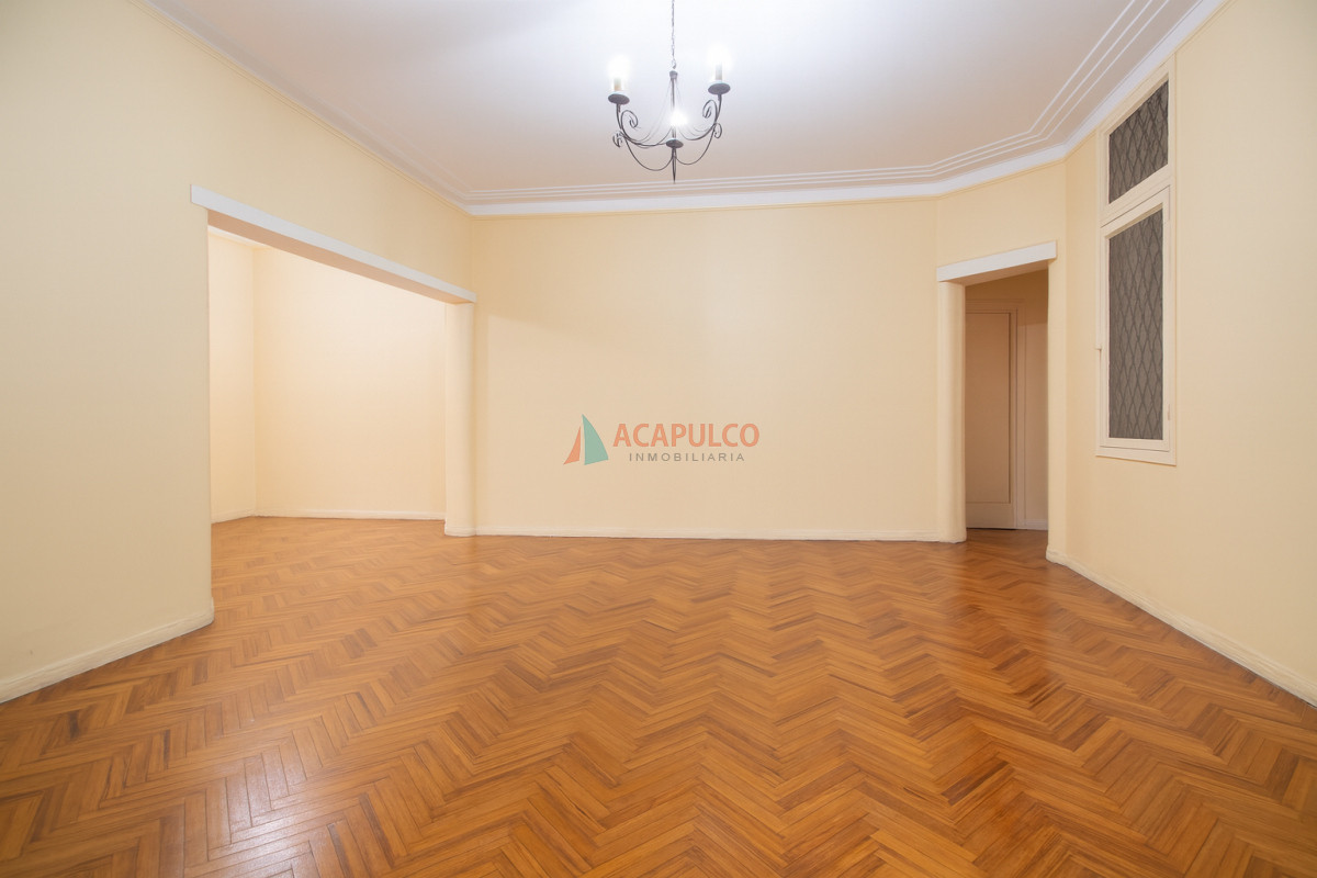 Apartamento Ref.6219/Venta-apartamento-3-dormitorios-y-servicio-en-el-Centro - Venta apartamento 3 dormitorios y servicio en el Centro