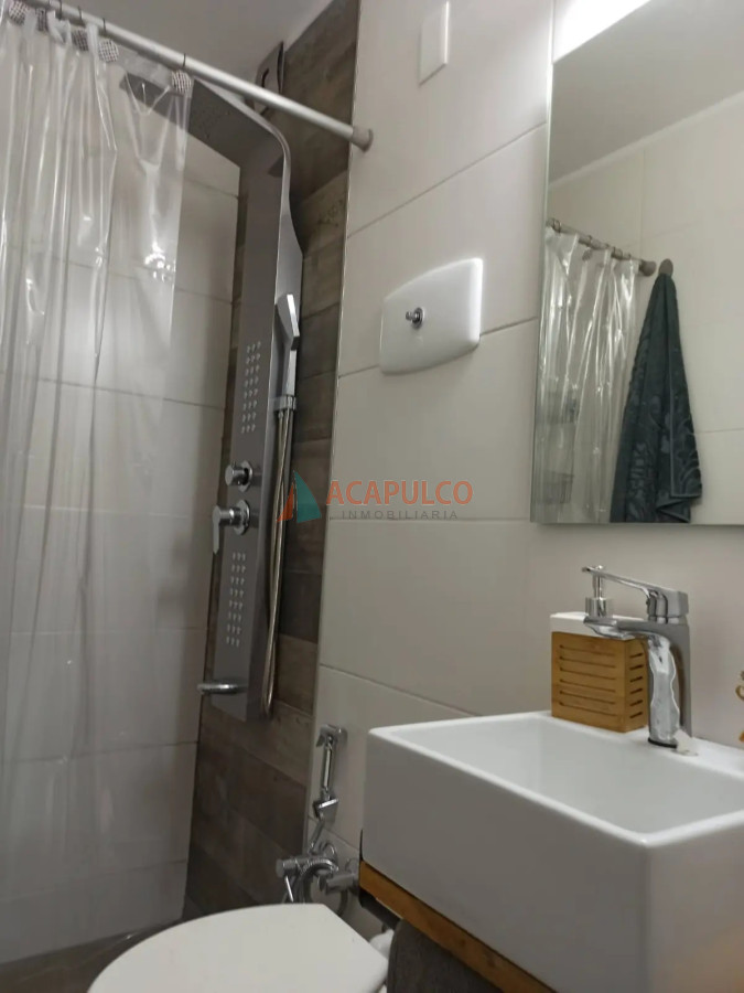 Apartamento ID.6179 - Apartamento en venta, 2 dormitorios frente al mar - Punta del Este 