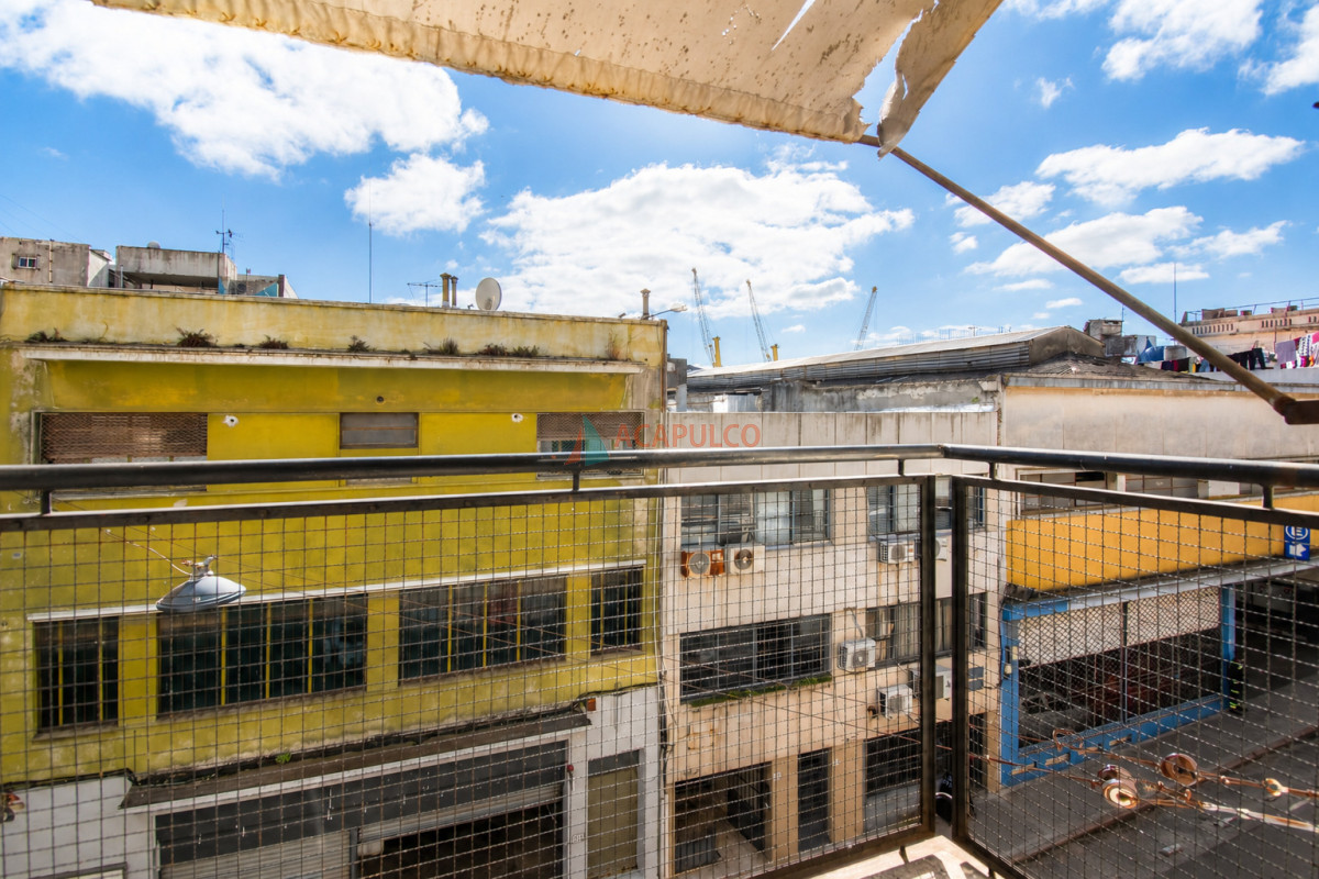 Apartamento ID.6478 - Alquiler apartamento 2 dormitorios, 1 baño y terraza en Ciudad Vieja