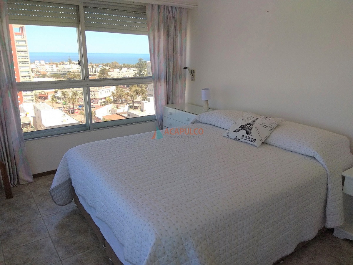 Apartamento Ref.4126/Apartamento-de-3-dormitorios-en-venta---Zona-península - Apartamento de 3 dormitorios en venta - Zona península