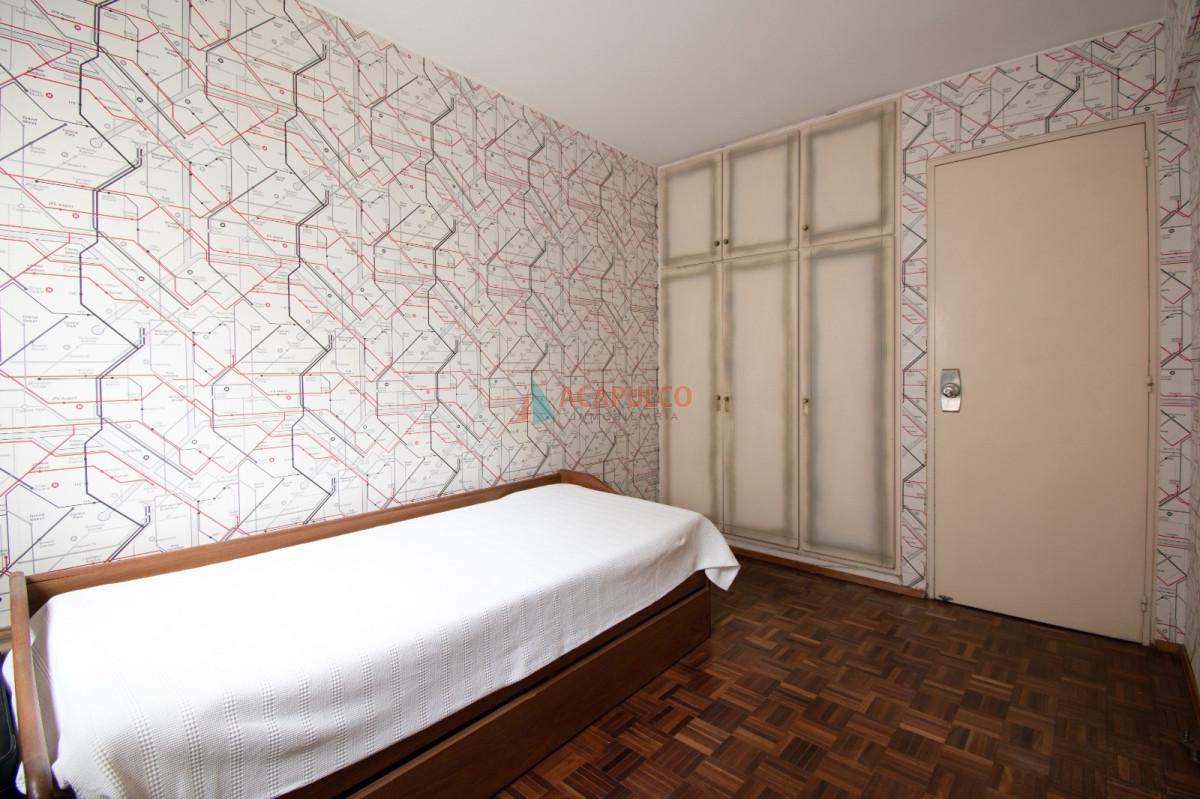 Apartamento Ref.6099/Venta-Apartamento-3-Dormitorios--garaje-en-Pocitos - Venta Apartamento 3 Dormitorios  garaje en Pocitos