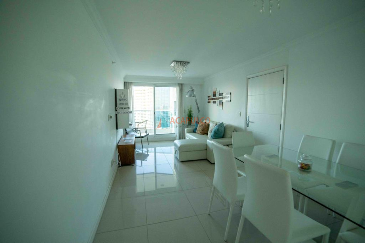 Apartamento Ref.4521/Apartamento-de-2-dormitorios-en-suite-y-toilette-en-edificio-con-todos-los-servicios - Apartamento de 2 dormitorios en suite y toilette en edificio con todos los servicios