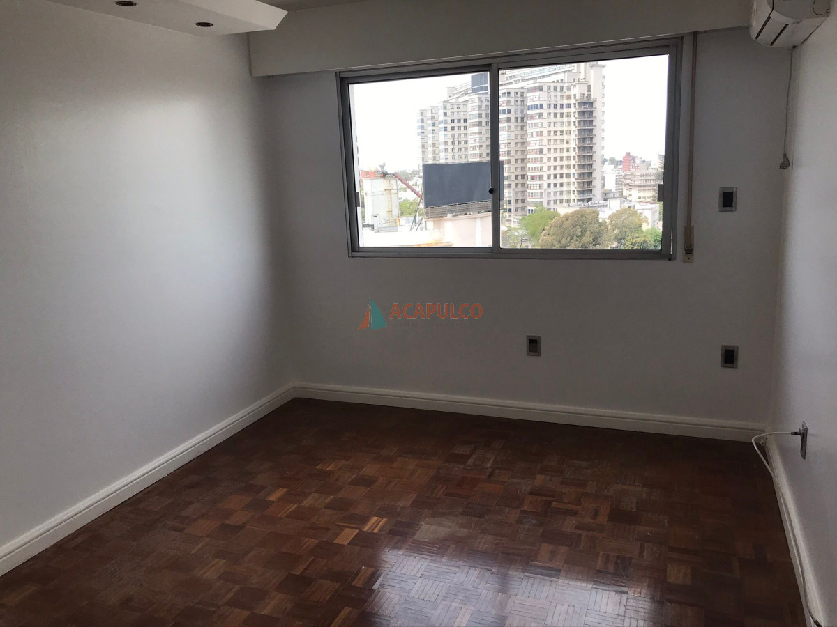 Apartamento Ref.5806/Venta-apartamento2-dormitorios-penthouse-en-Parque-Batlle - Venta apartamento2 dormitorios penthouse en Parque Batlle