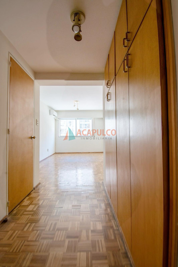 Apartamento ID.5972 - Venta apartamento 2 dormitorios en Pocitos con garaje