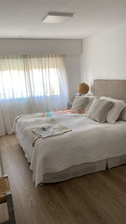 Apartamento Ref.3203/Apartamento-en-Venta-3-Dormitorios- --Dependencia---Península---Hermosa-Vista - Apartamento en Venta 3 Dormitorios +  Dependencia - Península - Hermosa Vista
