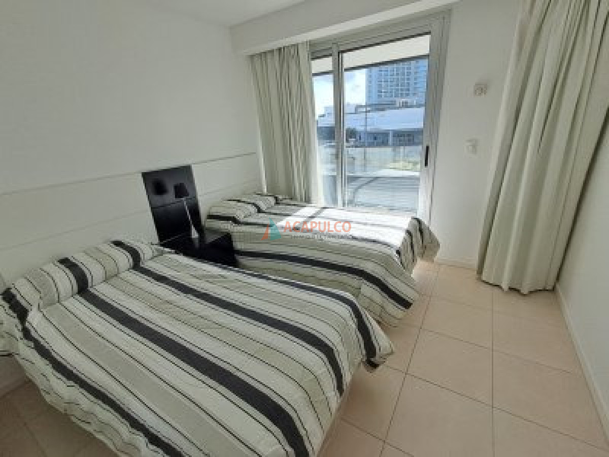 Apartamento ID.1294 - Muy buen apartamento mansa 3 dormitorios en alquiler INVERNAL