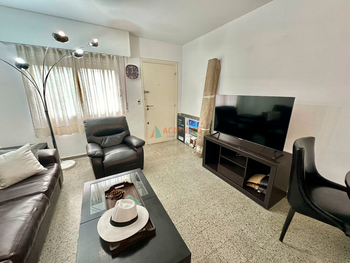 Apartamento ID.6303 - Apartamento en Alquiler Anual | Maldonado Centro | 2 Dormitorios