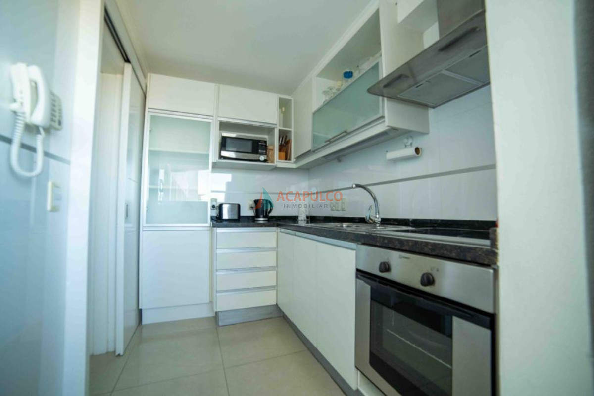 Apartamento Ref.4521/Apartamento-de-2-dormitorios-en-suite-y-toilette-en-edificio-con-todos-los-servicios - Apartamento de 2 dormitorios en suite y toilette en edificio con todos los servicios