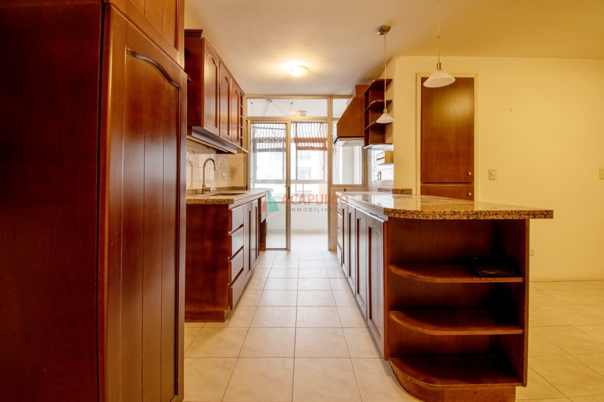 Apartamento Ref.6059/Venta-apartamento-3-dormitorios,-garaje-en-Parque-Villa-Biarritz - Venta apartamento 3 dormitorios, garaje en Parque Villa Biarritz