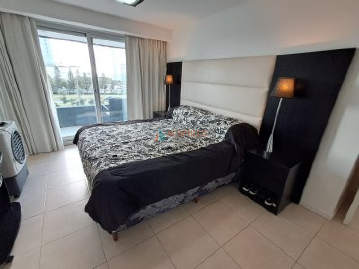 Apartamento ID.1294 - Muy buen apartamento mansa 3 dormitorios en alquiler INVERNAL