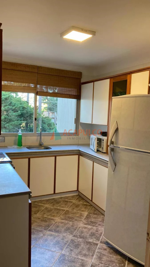 Apartamento Ref.4598/Apartamento-en-venta-de-2-dormitorios-sobre-Roosevelt,-zona-Cantegril - Apartamento en venta de 2 dormitorios sobre Roosevelt, zona Cantegril
