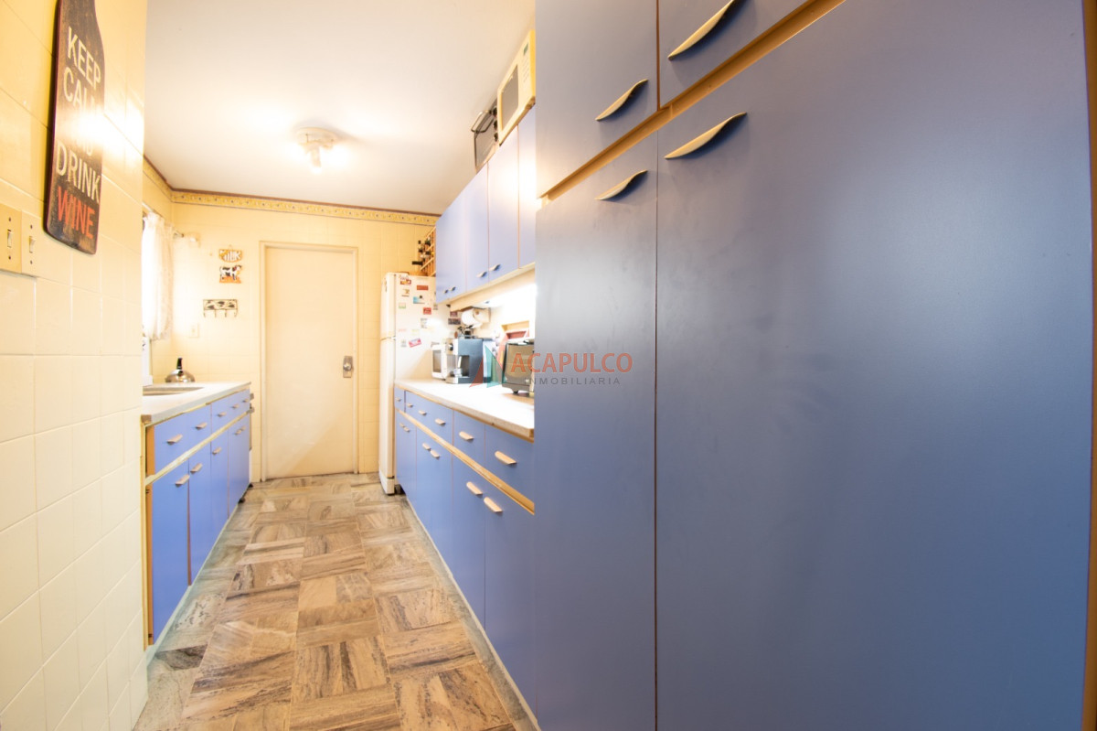 Apartamento Ref.6099/Venta-Apartamento-3-Dormitorios--garaje-en-Pocitos - Venta Apartamento 3 Dormitorios  garaje en Pocitos