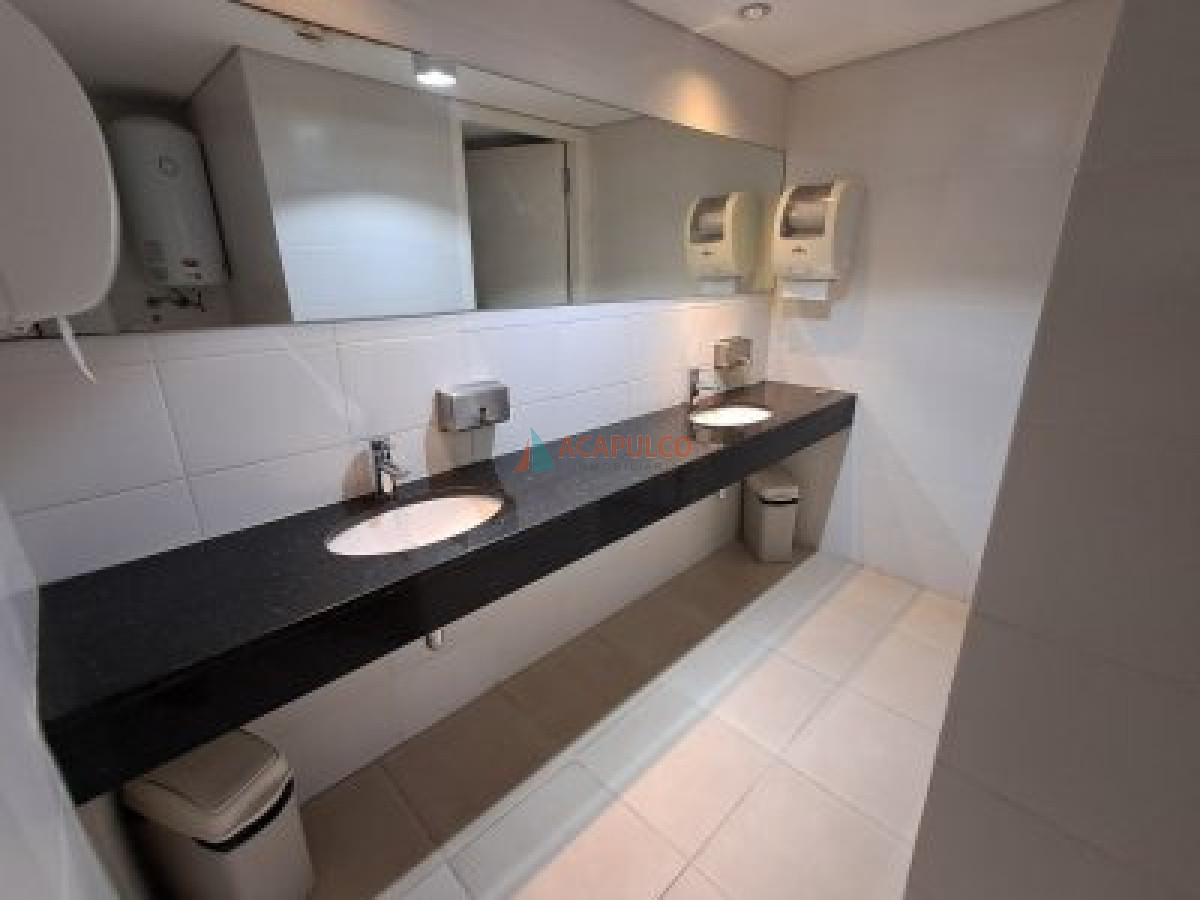 Apartamento ID.1294 - Muy buen apartamento mansa 3 dormitorios en alquiler INVERNAL