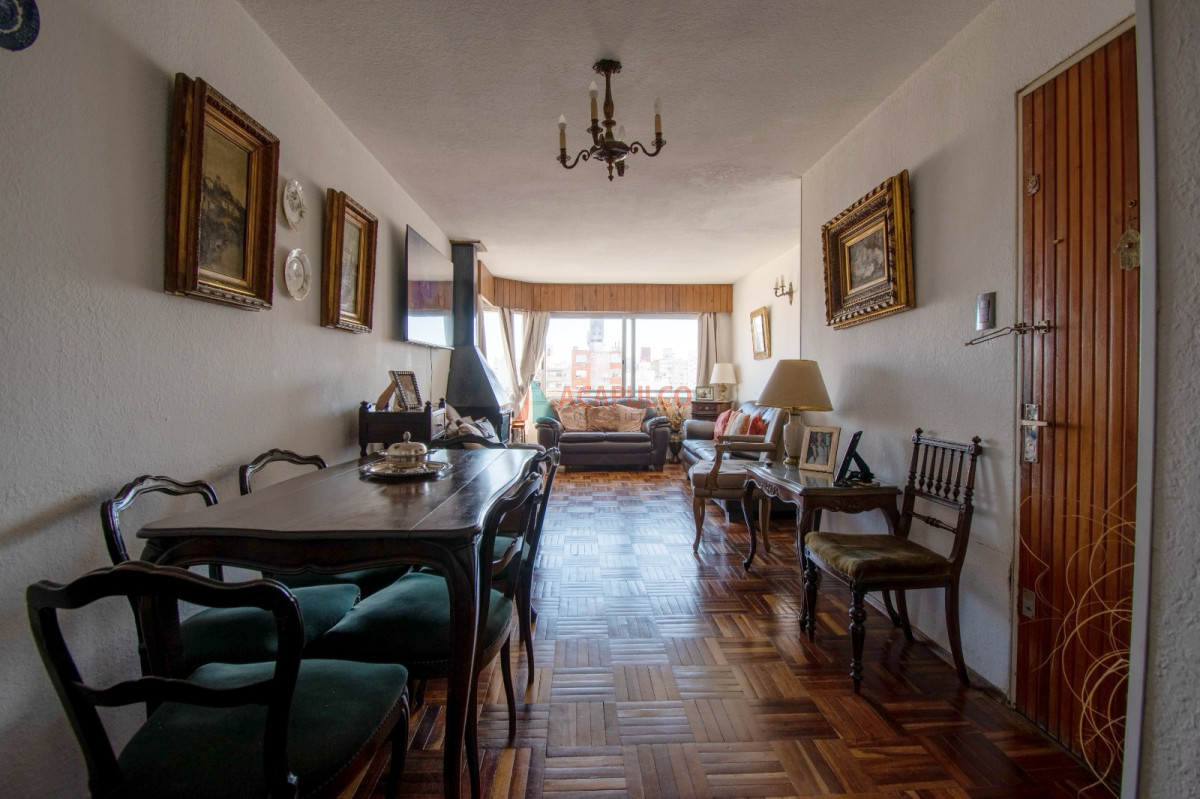 Apartamento ID.6299 - Venta apartamento 3 dormitorios, 2 baños y cochera en Pocitos Nuevo