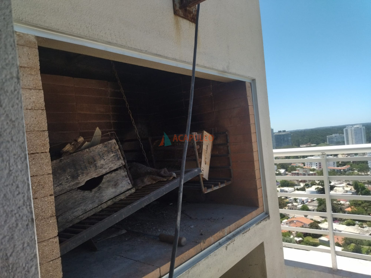 Apartamento Ref.4299/MUY-BUEN-APARTAMENTO-CON-PARRILLERO-PROPIO-EN-ALQUILER - MUY BUEN APARTAMENTO CON PARRILLERO PROPIO EN ALQUILER