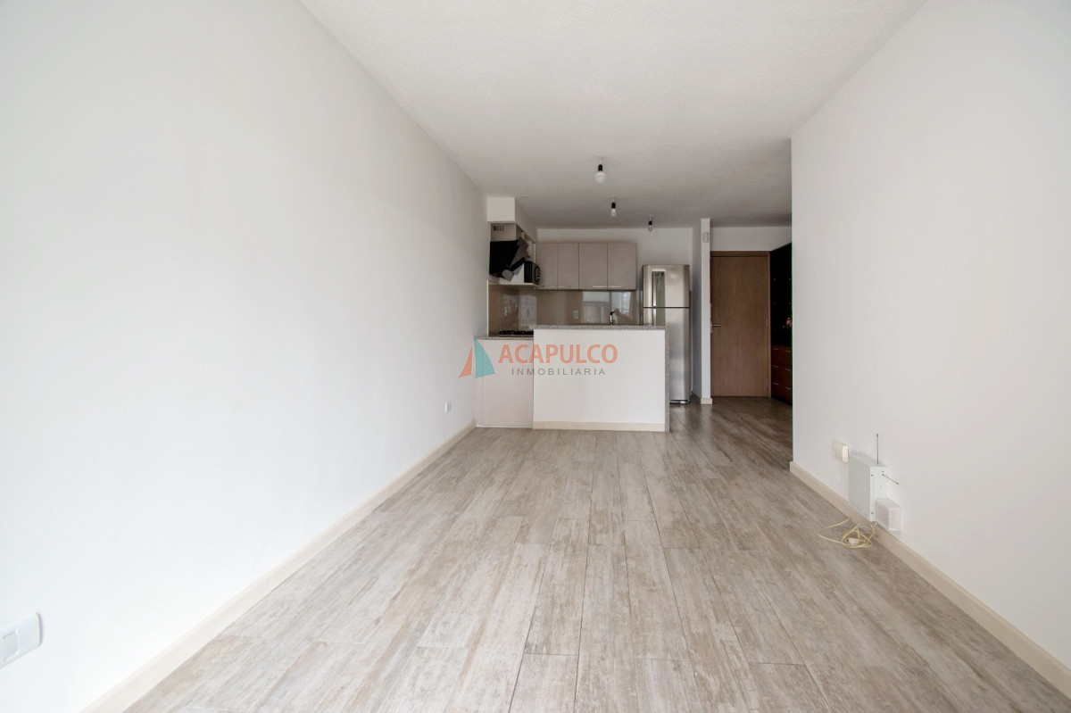 Apartamento ID.6472 - Alquiler apartamento 1 doritorio en Pocitos a metros de la Rambla 