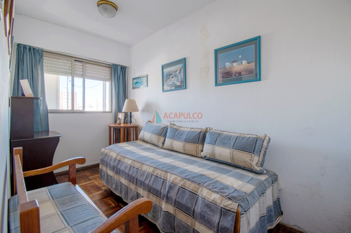 Apartamento ID.6291 - Venta apartamento 3 dormitorios, 2 baños y cochera en Pocitos