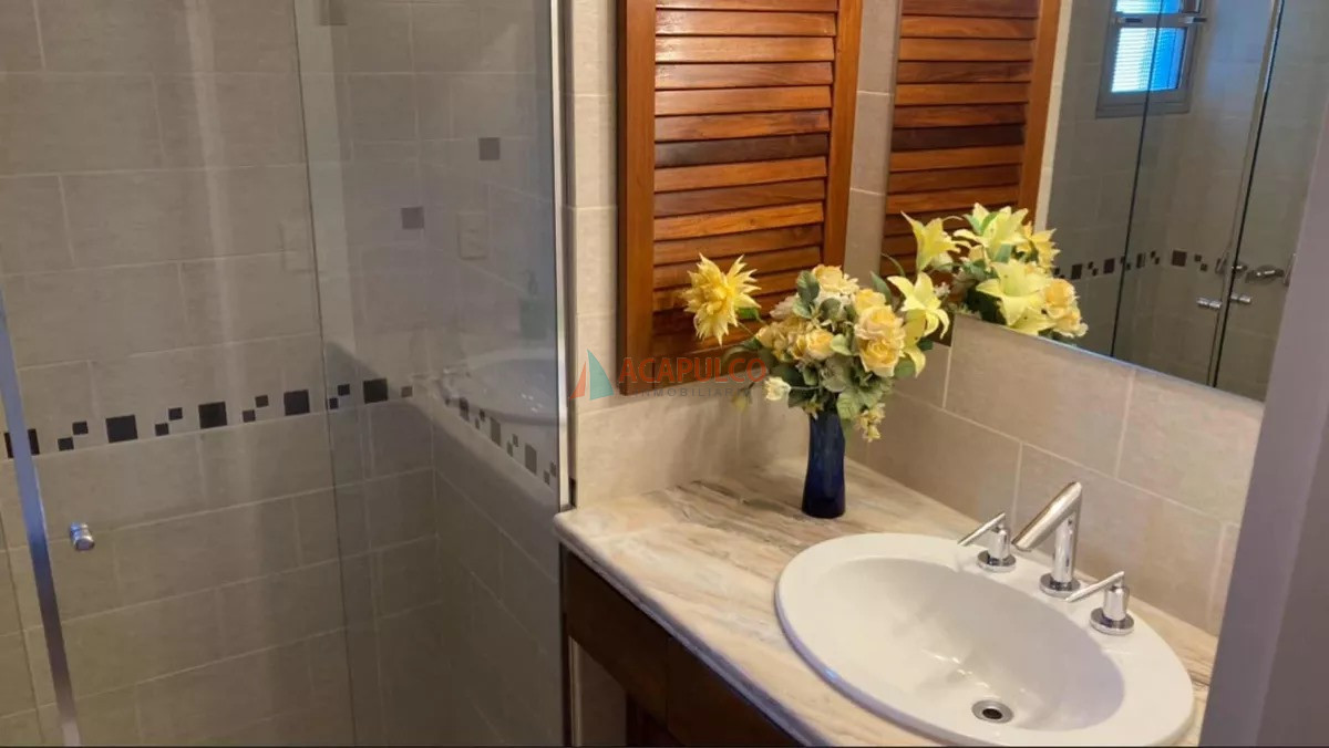 Apartamento Ref.4598/Apartamento-en-venta-de-2-dormitorios-sobre-Roosevelt,-zona-Cantegril - Apartamento en venta de 2 dormitorios sobre Roosevelt, zona Cantegril