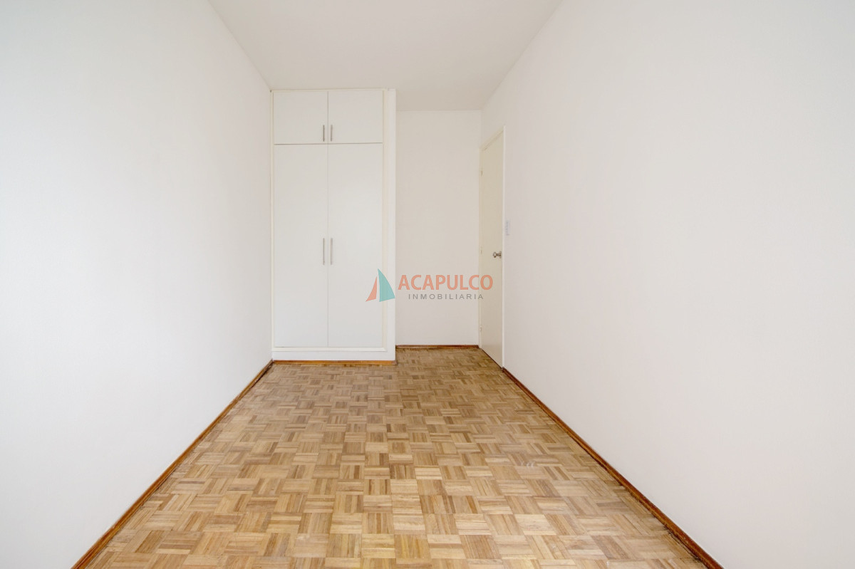 Apartamento ID.6437 - Alquiler apartamento 2 dormitorios en el Centro, totalmente RECICLADO! 