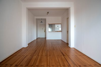 Venta apartamento Dos Dormitorios con balcón en Cordón