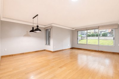 Alquiler apartamento 3 dormitorios, garaje en Pocitos Nuevo