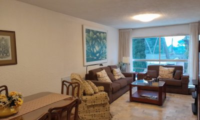 Apartamento en venta, 3 dormitorios y 2 baños sobre Roosevelt