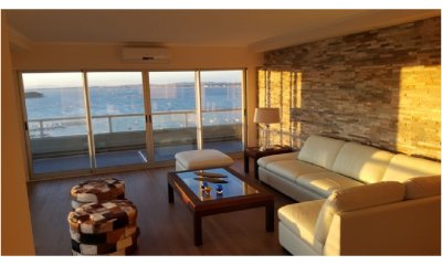 Apartamento en Peninsula a la venta, 2 dormitorios  excelente vista!!