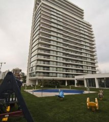 TORRE ONIX APARTAMENTO DE 2 DORMITORIOS EN SUITE, BALCON, GARAGE