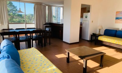 Roosevelt - Punta del Este - Apartamento en venta de 2 dormitorios y 2 baños completos - Con cochera