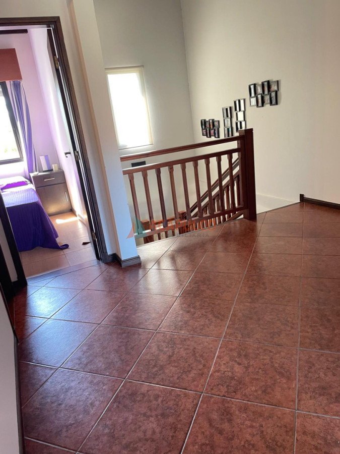 Casa ID.3292 - IMPECABLE  -BARRIO PRIVADO - 6 DORMITORIOS