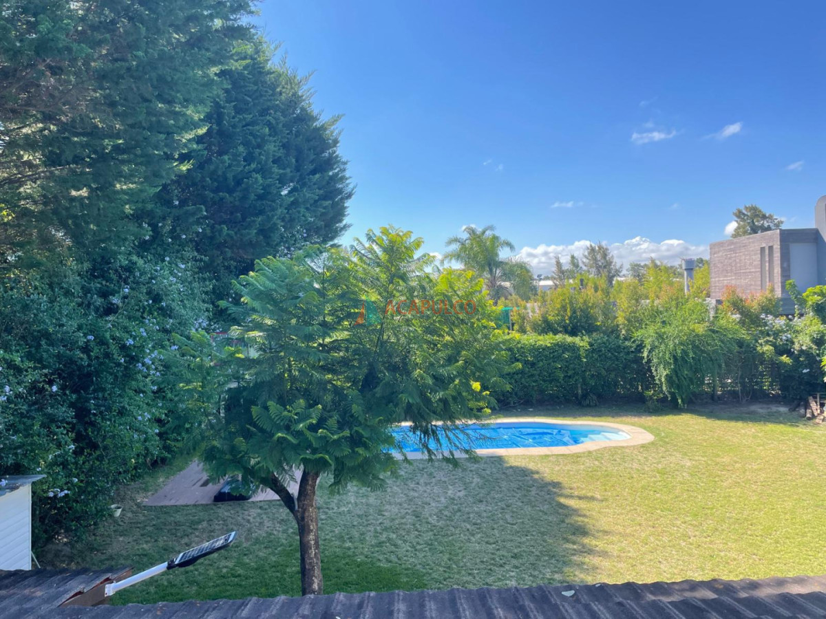 Casa ID.3292 - IMPECABLE  -BARRIO PRIVADO - 6 DORMITORIOS