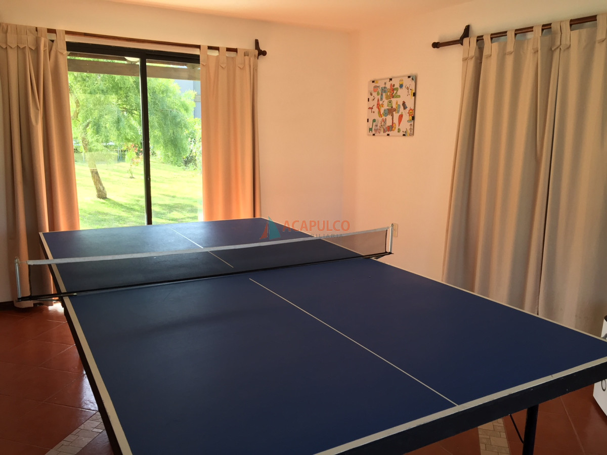 Casa ID.3292 - IMPECABLE  -BARRIO PRIVADO - 6 DORMITORIOS