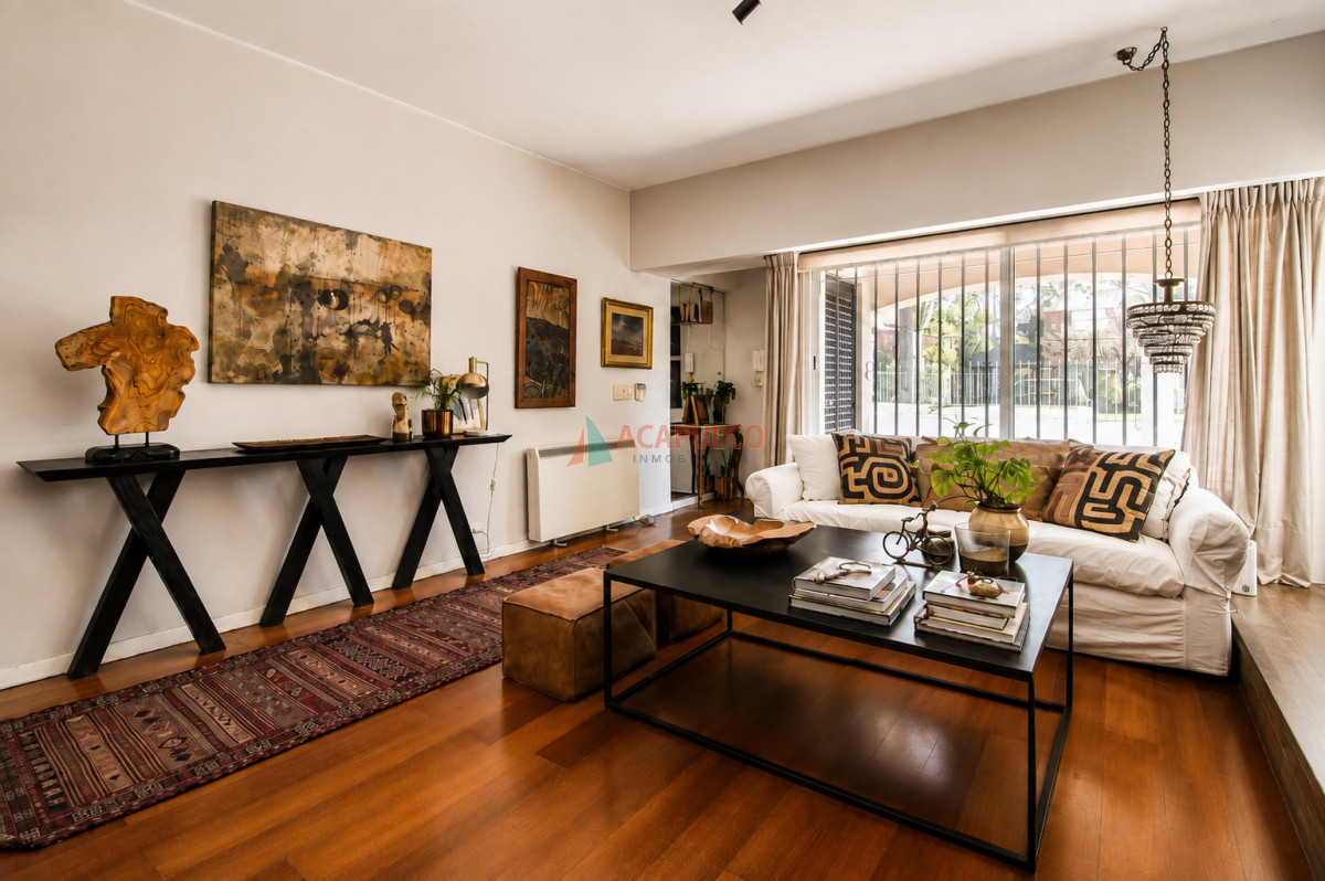 Casa ID.6528 - Venta casa 5 dormitorios, 4 baños en Carrasco Sur, piscina, barbacoa, 4 cocheras