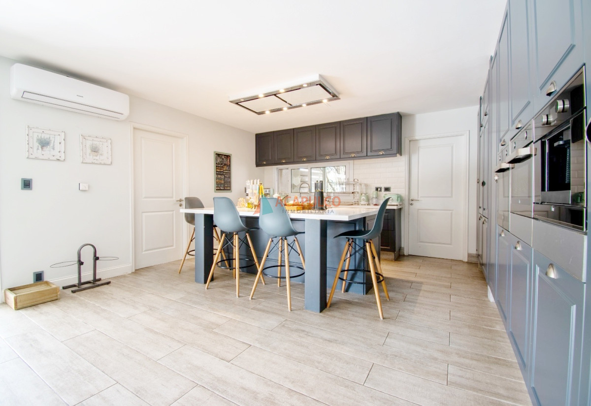 Casa ID.5190 - Venta Casa 4 dormitorios Barrio Privado