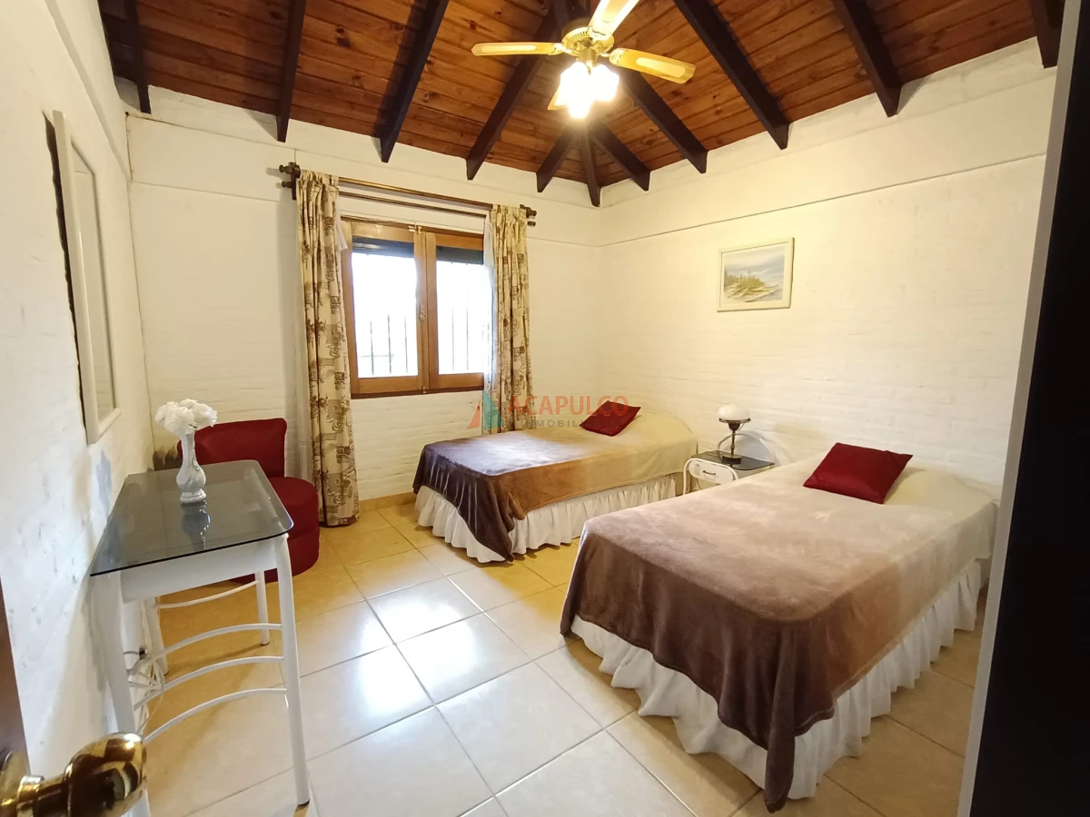 Casa Ref.2105/CASA-VENTA-PUNTA-DEL-ESTE---3-DORMITORIOS-PISCINA - CASA VENTA PUNTA DEL ESTE   3 DORMITORIOS PISCINA