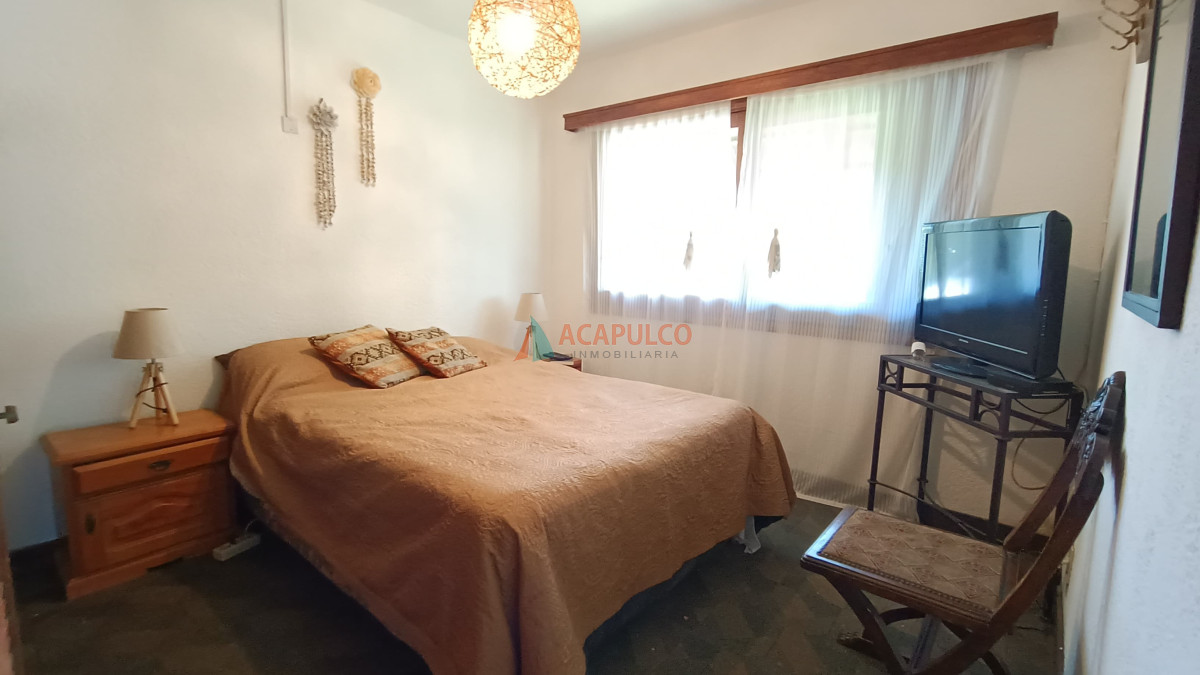 Casa Ref.2443 - Casa en Balneario Buenos Aires, 4 dormitorios 