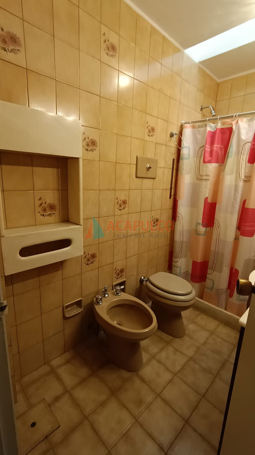 Casa Ref.2445/CASA-A-METROS-DEL-MAR---Alquiler-de-temporada---3-dormitorios-2-baños---fondo-parrillero--Punta-del-Este - CASA A METROS DEL MAR - Alquiler de temporada - 3 dormitorios 2 baños - fondo parrillero -Punta del Este