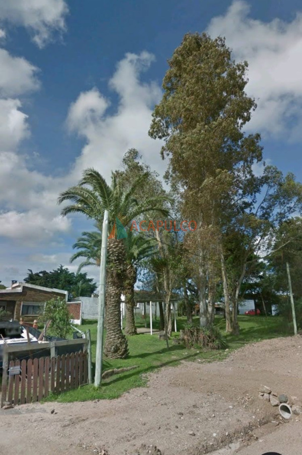 Casa Ref.3735 - Se vende propiedad en Pan de Azúcar  de 9516 M2 sobre ruta 9