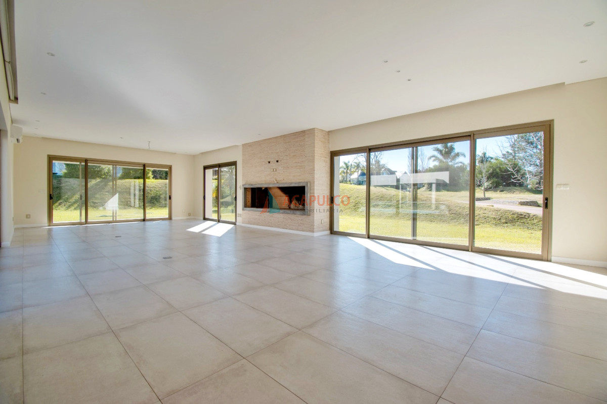 Casa ID.6184 - Venta Casa Barrio Privado  4 dormitorios, barbacoa cerrada, piscina climatizada, jacuzzi, sauna y gimnasio