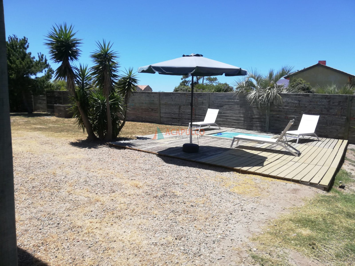 Casa Ref.2434/Casa-en-Balneario-Buenos-Aires,-4-dormitorios-* - Casa en Balneario Buenos Aires, 4 dormitorios *