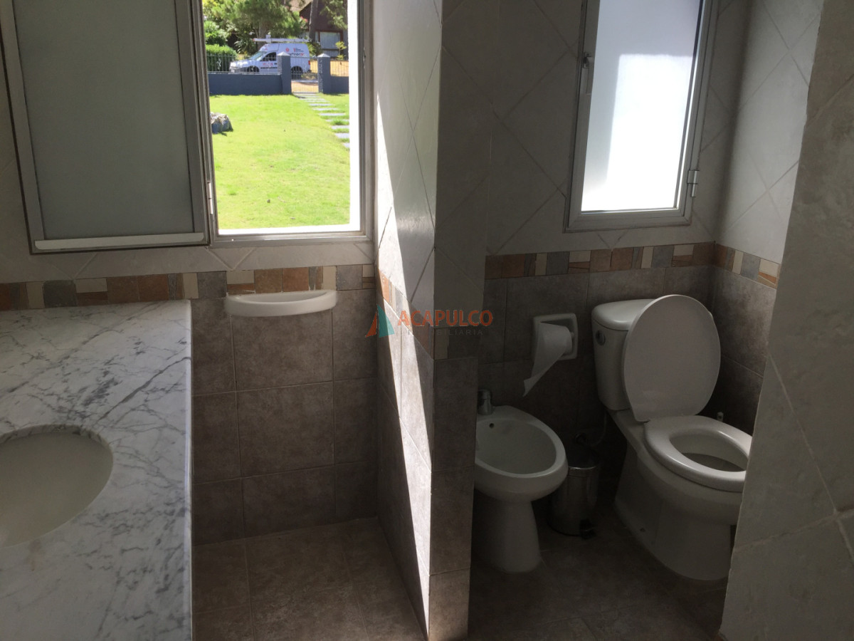 Casa ID.6385 - Casa en Pinares - 4 Dormitorios 4 Baños