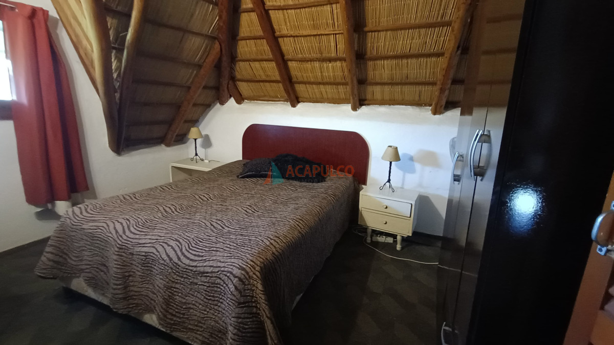 Casa Ref.2443 - Casa en Balneario Buenos Aires, 4 dormitorios 