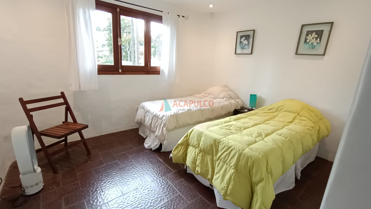 Casa Ref.2330 - CASA EN ALQUILER ZONA PINARES A 500 METROS DEL MAR