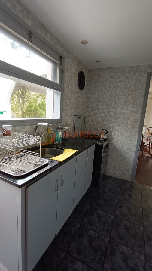 Casa Ref.2330 - CASA EN ALQUILER ZONA PINARES A 500 METROS DEL MAR