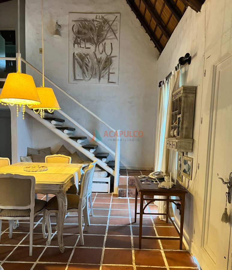 Casa Ref.4722 - HERMOSO CHALET EN PINARES DE 4 DORMITORIOS CON PISCINA