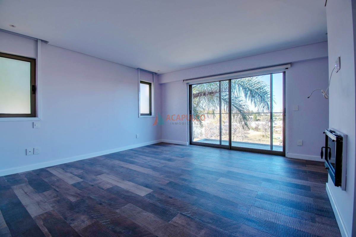 Casa ID.6184 - Venta Casa Barrio Privado  4 dormitorios, barbacoa cerrada, piscina climatizada, jacuzzi, sauna y gimnasio