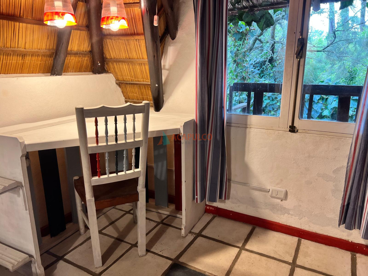 Casa Ref.4722 - HERMOSO CHALET EN PINARES DE 4 DORMITORIOS CON PISCINA