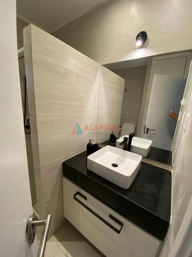 Casa Ref.2543/EXCELENTE-ZONA-MANSA,-A-300-MTS-DEL-MAR. - EXCELENTE ZONA MANSA, A 300 MTS DEL MAR.