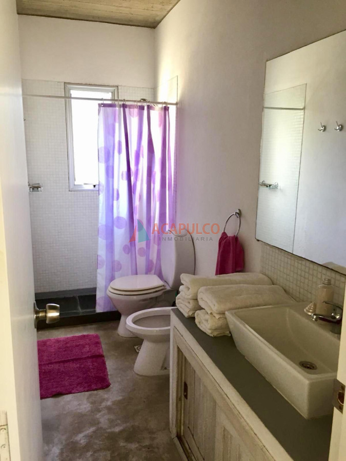 Casa Ref.2749/ALQUILER-EXCELENTE-PROPIEDAD-LA-BARRA-3-dormitorios-Aire-acondicionado-alarma- - ALQUILER EXCELENTE PROPIEDAD LA BARRA 3 dormitorios Aire acondicionado alarma 